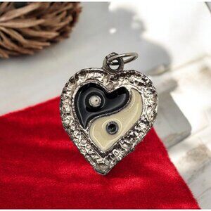 Heart Shaped Ying Yang Pendant Silver Tone Charm Enamel Fashion Jewelry